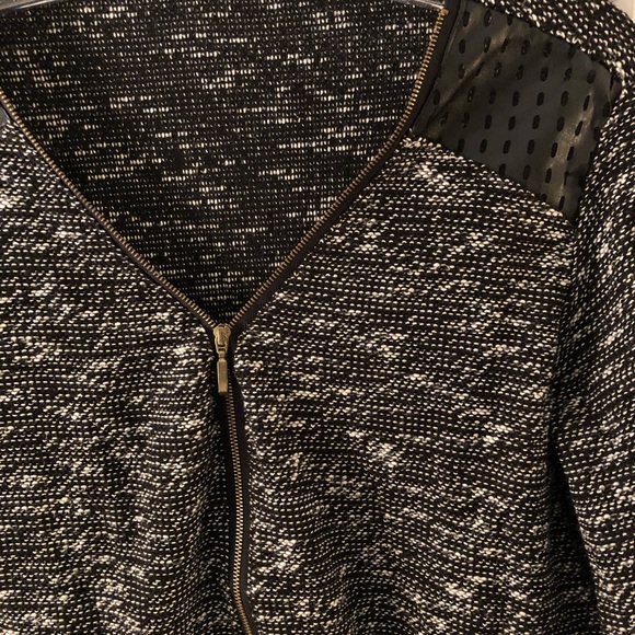 One of a kind top! - Picture 2 of 3